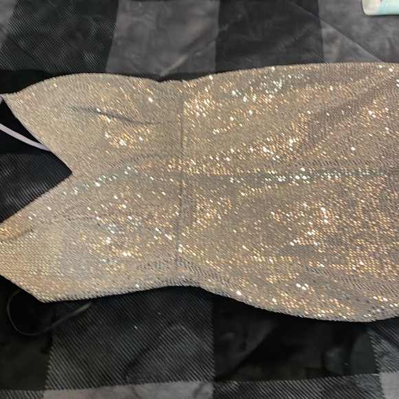 Mini dress - Picture 2 of 2